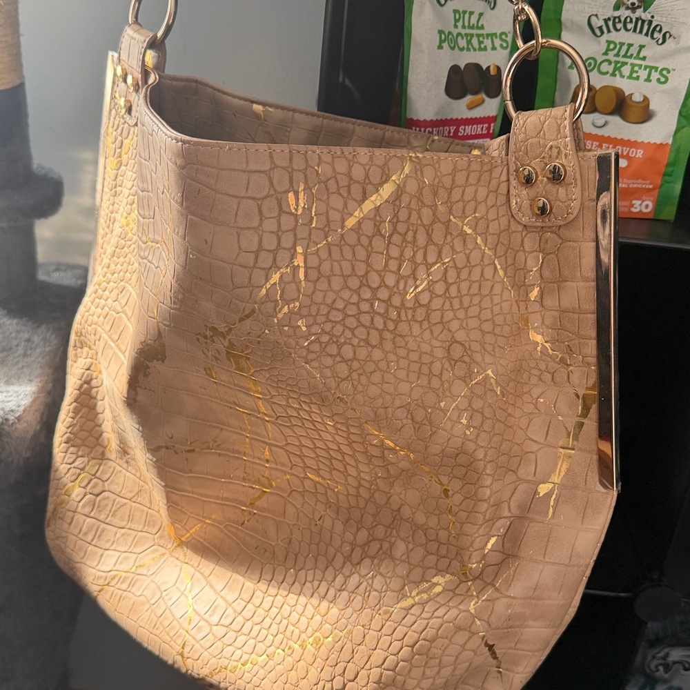 est 1946 bag